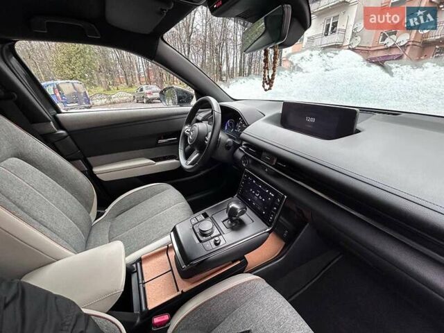 Сірий Мазда MX-30, об'ємом двигуна 0 л та пробігом 65 тис. км за 15200 $, фото 36 на Automoto.ua