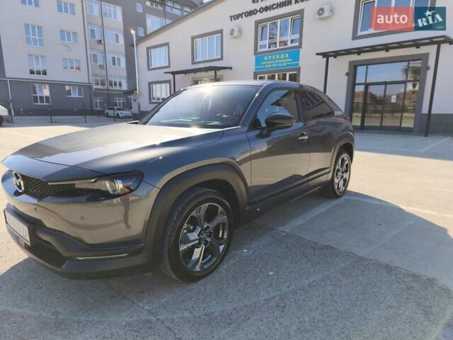 Серый Мазда MX-30, объемом двигателя 0 л и пробегом 81 тыс. км за 17500 $, фото 5 на Automoto.ua