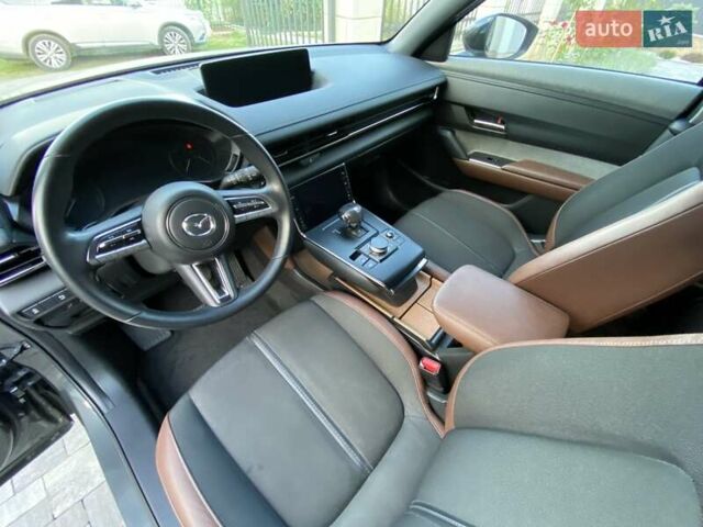 Серый Мазда MX-30, объемом двигателя 0 л и пробегом 69 тыс. км за 16000 $, фото 16 на Automoto.ua