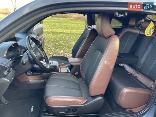 Серый Мазда MX-30, объемом двигателя 0 л и пробегом 58 тыс. км за 14300 $, фото 59 на Automoto.ua