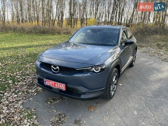 Серый Мазда MX-30, объемом двигателя 0 л и пробегом 58 тыс. км за 14300 $, фото 2 на Automoto.ua