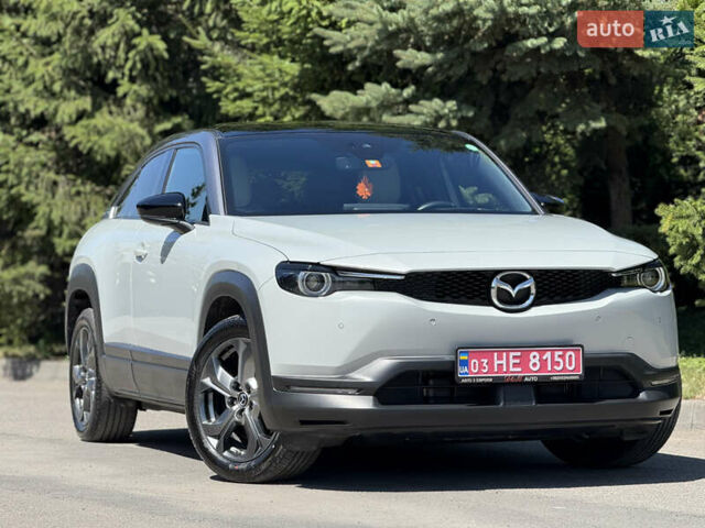 Сірий Мазда MX-30, об'ємом двигуна 0 л та пробігом 55 тис. км за 14800 $, фото 5 на Automoto.ua