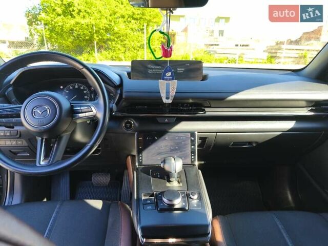 Серый Мазда MX-30, объемом двигателя 0 л и пробегом 81 тыс. км за 17500 $, фото 13 на Automoto.ua