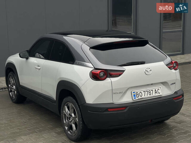 Сірий Мазда MX-30, об'ємом двигуна 0 л та пробігом 42 тис. км за 19500 $, фото 16 на Automoto.ua
