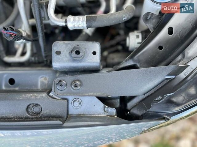 Серый Мазда MX-30, объемом двигателя 0 л и пробегом 58 тыс. км за 14300 $, фото 53 на Automoto.ua