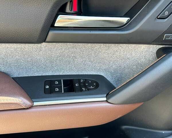 Серый Мазда MX-30, объемом двигателя 0 л и пробегом 61 тыс. км за 16200 $, фото 56 на Automoto.ua