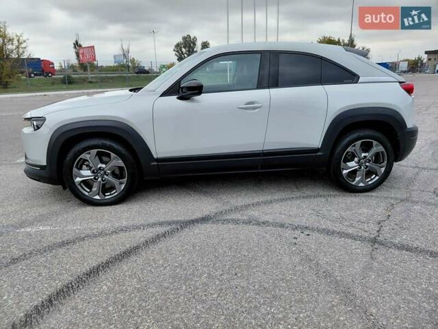 Сірий Мазда MX-30, об'ємом двигуна 0 л та пробігом 109 тис. км за 14000 $, фото 9 на Automoto.ua