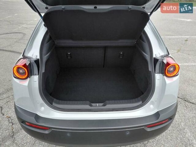 Мазда MX-30 2020 в Днепре (Днепропетровске) на Automoto.ua Серый Мазда MX-30, объемом двигателя 0 л и пробегом 109 тыс. км за 13999 $, фото 13 на Automoto.ua