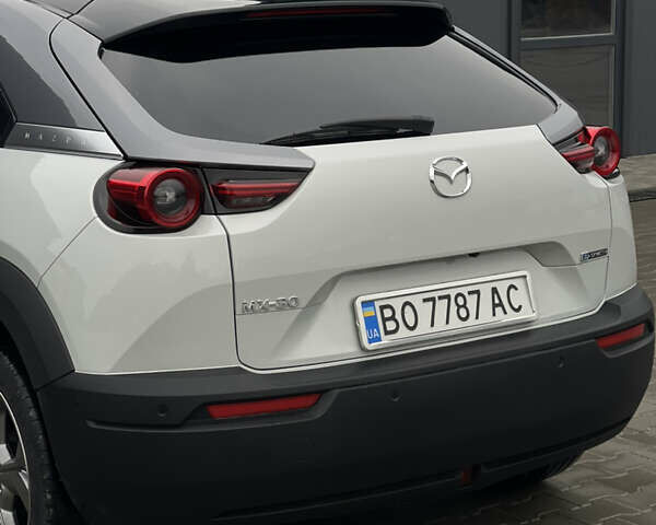 Сірий Мазда MX-30, об'ємом двигуна 0 л та пробігом 42 тис. км за 19500 $, фото 14 на Automoto.ua