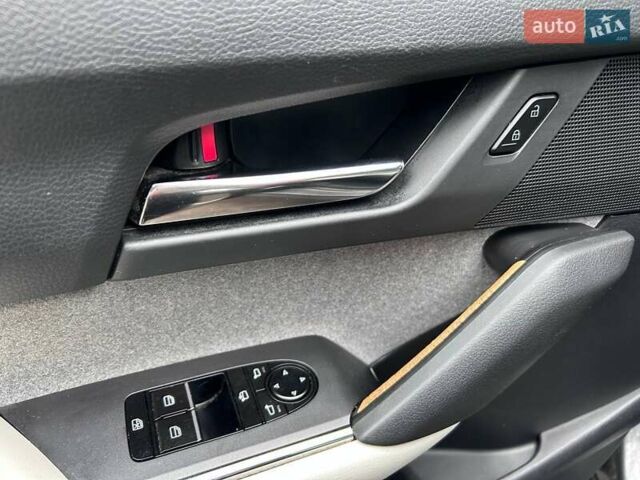 Сірий Мазда MX-30, об'ємом двигуна 0 л та пробігом 65 тис. км за 15200 $, фото 10 на Automoto.ua