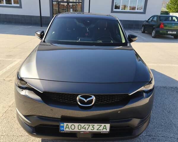 Серый Мазда MX-30, объемом двигателя 0 л и пробегом 81 тыс. км за 17500 $, фото 4 на Automoto.ua