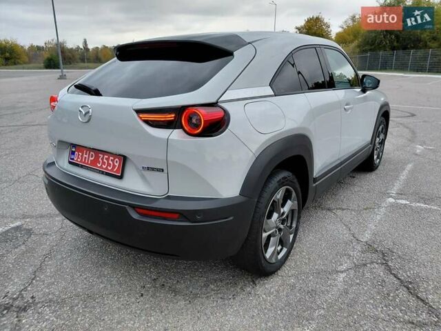 Мазда MX-30 2020 в Днепре (Днепропетровске) на Automoto.ua Серый Мазда MX-30, объемом двигателя 0 л и пробегом 109 тыс. км за 13999 $, фото 4 на Automoto.ua