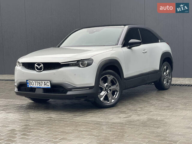 Сірий Мазда MX-30, об'ємом двигуна 0 л та пробігом 42 тис. км за 19500 $, фото 3 на Automoto.ua