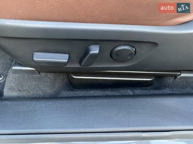 Серый Мазда MX-30, объемом двигателя 0 л и пробегом 69 тыс. км за 16000 $, фото 5 на Automoto.ua