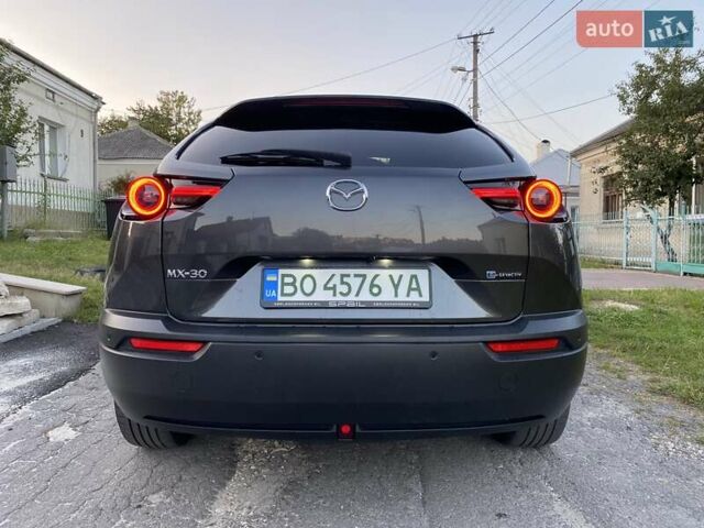 Серый Мазда MX-30, объемом двигателя 0 л и пробегом 69 тыс. км за 16000 $, фото 10 на Automoto.ua