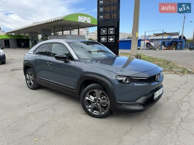 Серый Мазда MX-30, объемом двигателя 0 л и пробегом 24 тыс. км за 16800 $, фото 3 на Automoto.ua