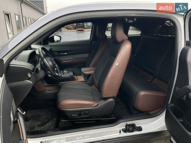 Сірий Мазда MX-30, об'ємом двигуна 0 л та пробігом 42 тис. км за 19500 $, фото 34 на Automoto.ua
