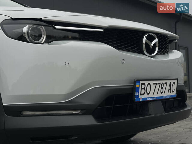 Сірий Мазда MX-30, об'ємом двигуна 0 л та пробігом 42 тис. км за 19500 $, фото 12 на Automoto.ua