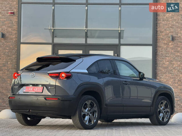 Серый Мазда MX-30, объемом двигателя 0 л и пробегом 89 тыс. км за 13400 $, фото 2 на Automoto.ua