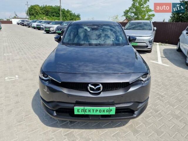 Серый Мазда MX-30, объемом двигателя 0 л и пробегом 70 тыс. км за 14500 $, фото 2 на Automoto.ua