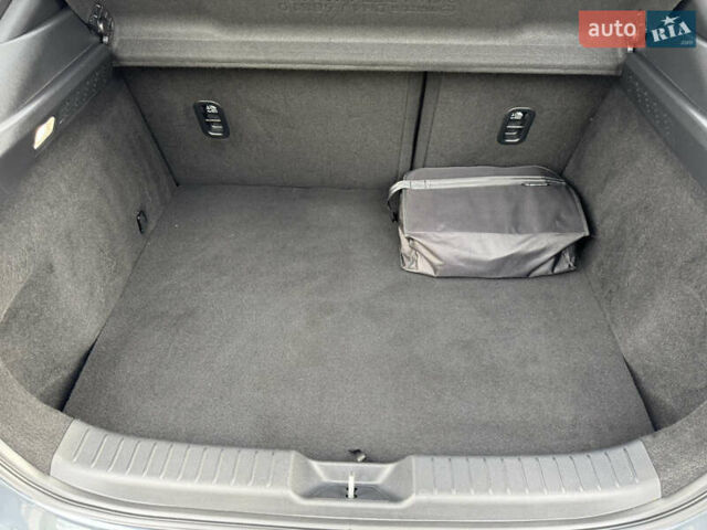 Серый Мазда MX-30, объемом двигателя 0 л и пробегом 43 тыс. км за 14499 $, фото 94 на Automoto.ua