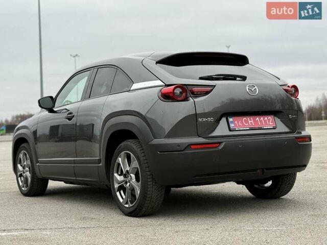 Серый Мазда MX-30, объемом двигателя 0 л и пробегом 22 тыс. км за 15200 $, фото 9 на Automoto.ua