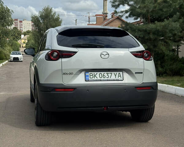 Серый Мазда MX-30, объемом двигателя 0 л и пробегом 74 тыс. км за 13499 $, фото 11 на Automoto.ua