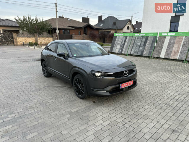 Серый Мазда MX-30, объемом двигателя 0 л и пробегом 39 тыс. км за 14900 $, фото 1 на Automoto.ua