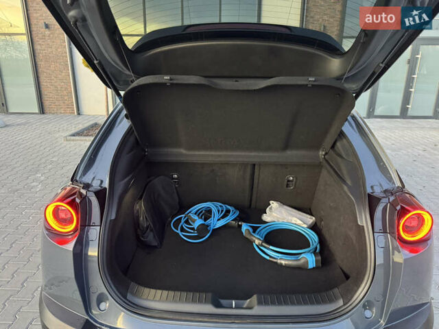 Серый Мазда MX-30, объемом двигателя 0 л и пробегом 89 тыс. км за 13400 $, фото 42 на Automoto.ua