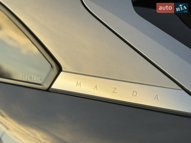 Серый Мазда MX-30, объемом двигателя 0 л и пробегом 89 тыс. км за 13400 $, фото 32 на Automoto.ua