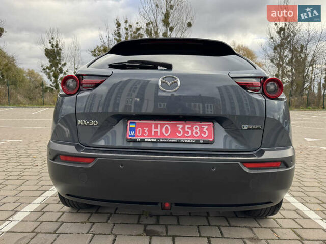 Серый Мазда MX-30, объемом двигателя 0 л и пробегом 43 тыс. км за 14499 $, фото 12 на Automoto.ua
