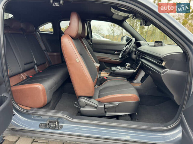 Серый Мазда MX-30, объемом двигателя 0 л и пробегом 43 тыс. км за 14499 $, фото 75 на Automoto.ua