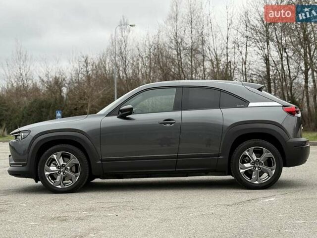 Серый Мазда MX-30, объемом двигателя 0 л и пробегом 22 тыс. км за 15200 $, фото 7 на Automoto.ua