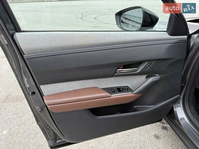 Серый Мазда MX-30, объемом двигателя 0 л и пробегом 22 тыс. км за 15200 $, фото 30 на Automoto.ua