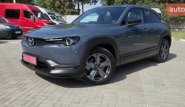 Сірий Мазда MX-30, об'ємом двигуна 0 л та пробігом 57 тис. км за 14777 $, фото 56 на Automoto.ua