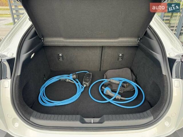 Серый Мазда MX-30, объемом двигателя 0 л и пробегом 65 тыс. км за 14500 $, фото 32 на Automoto.ua