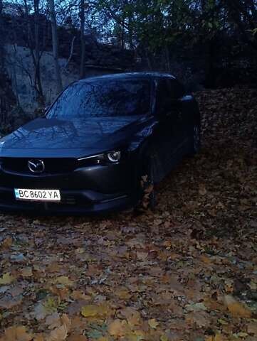 Сірий Мазда MX-30, об'ємом двигуна 0 л та пробігом 87 тис. км за 15100 $, фото 6 на Automoto.ua