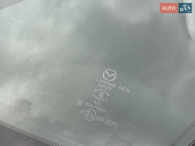 Серый Мазда MX-30, объемом двигателя 0 л и пробегом 43 тыс. км за 14499 $, фото 81 на Automoto.ua