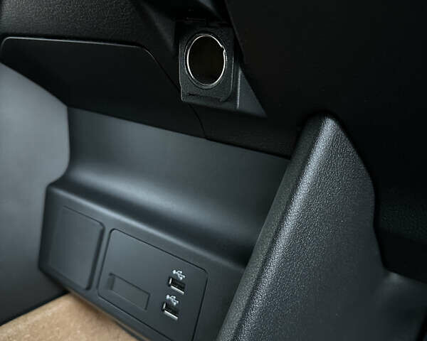 Серый Мазда MX-30, объемом двигателя 0 л и пробегом 39 тыс. км за 14900 $, фото 13 на Automoto.ua