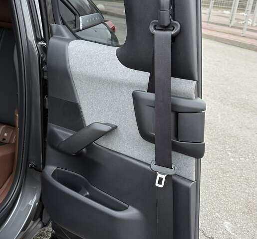 Серый Мазда MX-30, объемом двигателя 0 л и пробегом 22 тыс. км за 15200 $, фото 31 на Automoto.ua