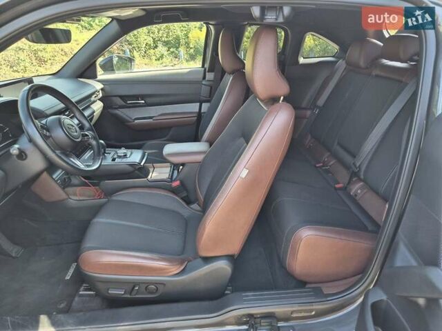Сірий Мазда MX-30, об'ємом двигуна 0 л та пробігом 28 тис. км за 16900 $, фото 8 на Automoto.ua