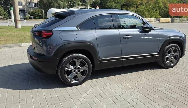 Сірий Мазда MX-30, об'ємом двигуна 0 л та пробігом 57 тис. км за 14777 $, фото 22 на Automoto.ua