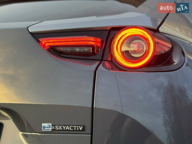 Серый Мазда MX-30, объемом двигателя 0 л и пробегом 89 тыс. км за 13400 $, фото 39 на Automoto.ua