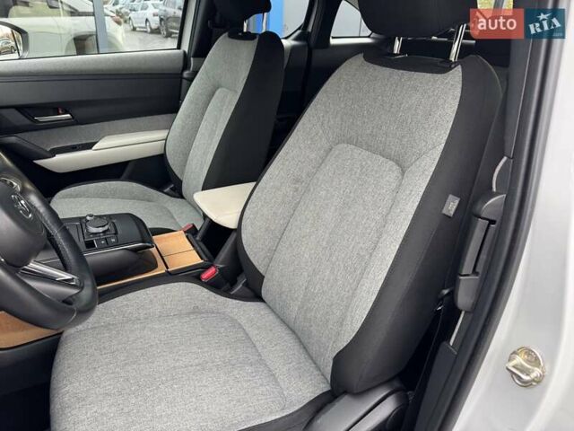 Серый Мазда MX-30, объемом двигателя 0 л и пробегом 65 тыс. км за 14500 $, фото 20 на Automoto.ua