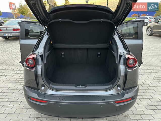 Серый Мазда MX-30, объемом двигателя 0 л и пробегом 39 тыс. км за 14900 $, фото 23 на Automoto.ua