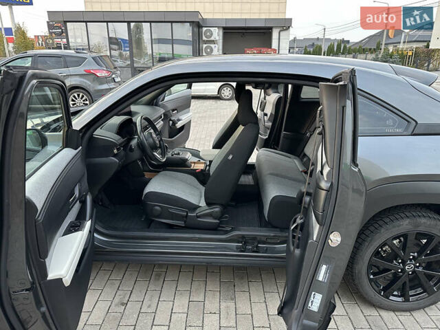 Серый Мазда MX-30, объемом двигателя 0 л и пробегом 39 тыс. км за 14900 $, фото 26 на Automoto.ua