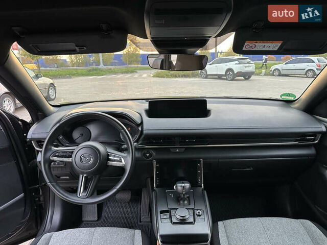 Серый Мазда MX-30, объемом двигателя 0 л и пробегом 39 тыс. км за 14900 $, фото 7 на Automoto.ua