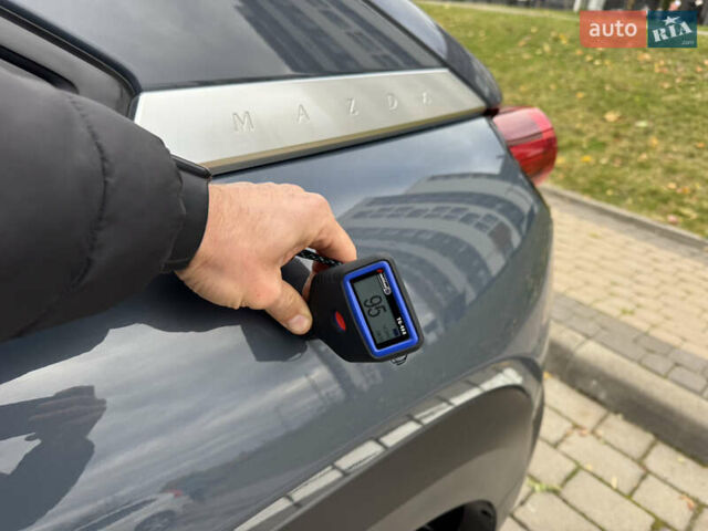 Серый Мазда MX-30, объемом двигателя 0 л и пробегом 43 тыс. км за 14499 $, фото 104 на Automoto.ua