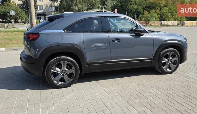 Сірий Мазда MX-30, об'ємом двигуна 0 л та пробігом 57 тис. км за 14777 $, фото 21 на Automoto.ua