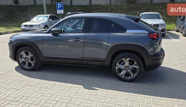 Сірий Мазда MX-30, об'ємом двигуна 0 л та пробігом 57 тис. км за 14777 $, фото 36 на Automoto.ua